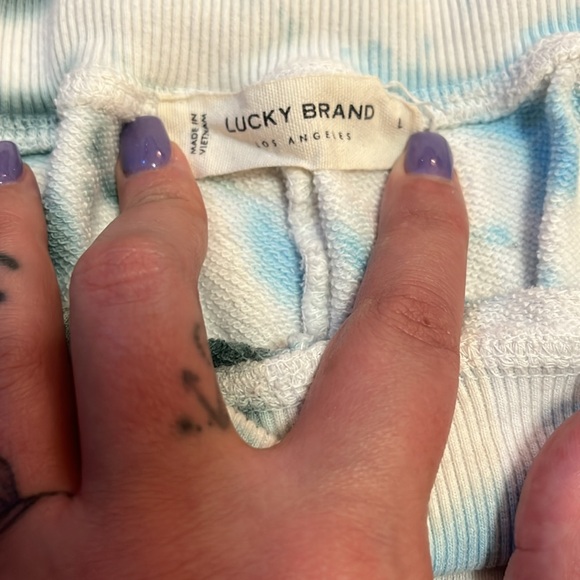 Lucky Brand tie dye comfy shorts! - Picture 2 of 3